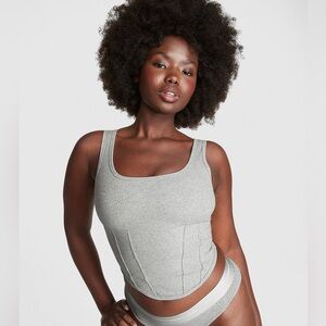 PINK Victoria's Secret PINK bralette:
THE CINCHED CORSET TOP